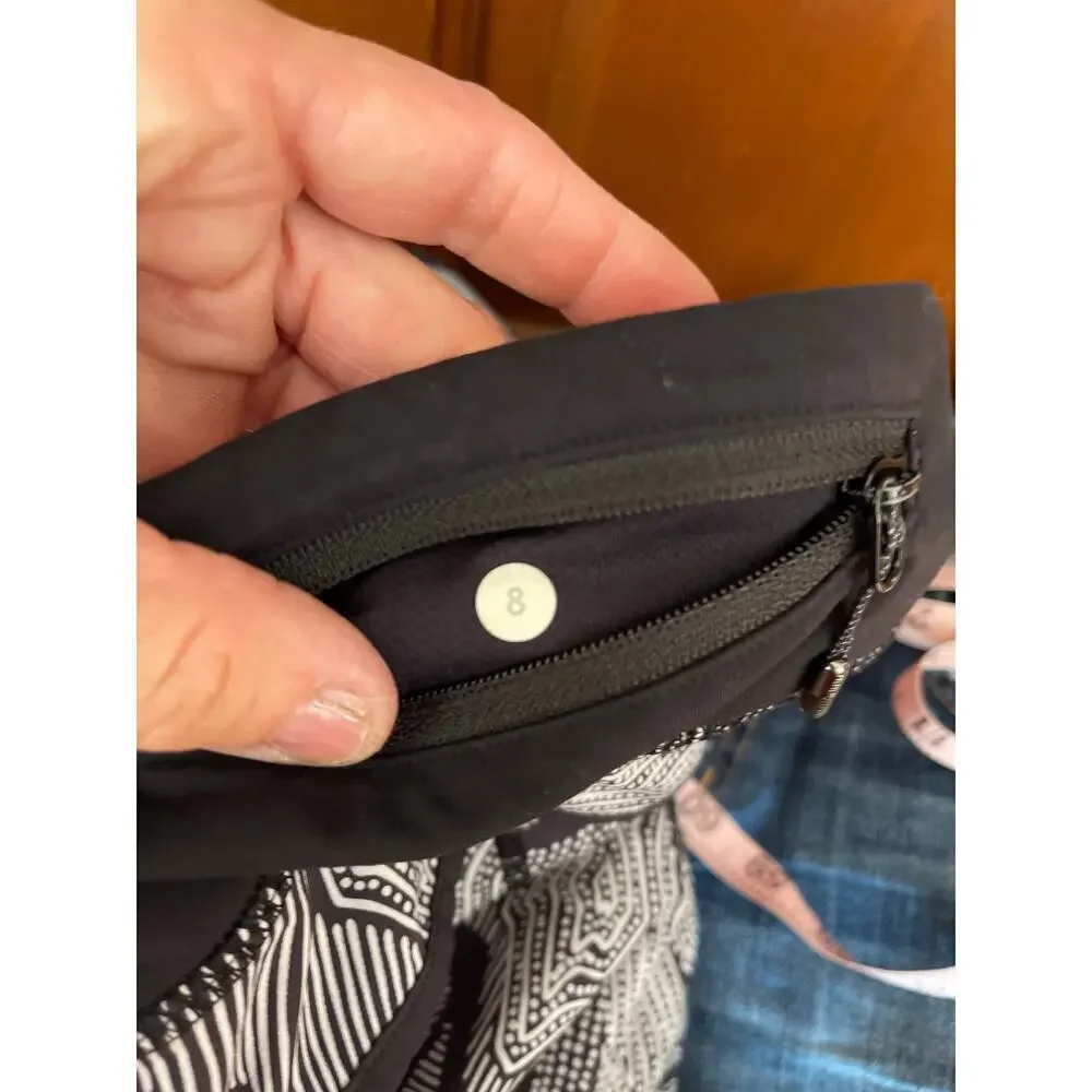 Lululemon, black and white patterned speed shorts size 8